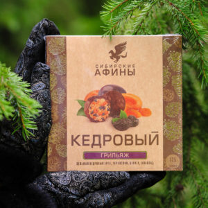 Кедровый грильяж с черносливом и курагой / 125 г